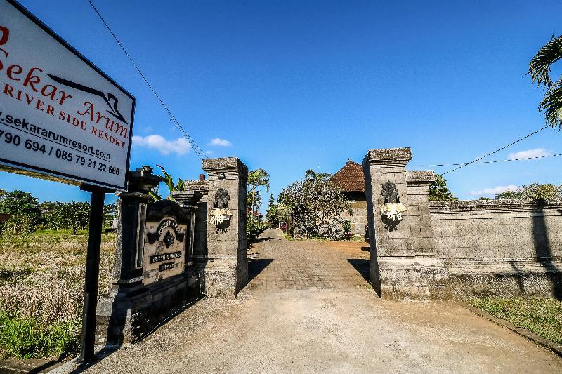 Sekar Arum Riverside Resort In Canggu Танах Лот Экстерьер фото